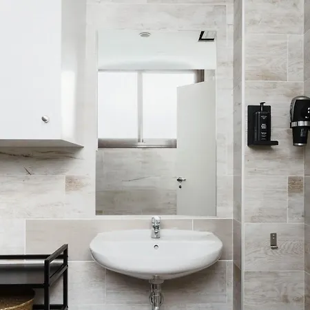 Apartment Limehome Calle Lopez Rubio *