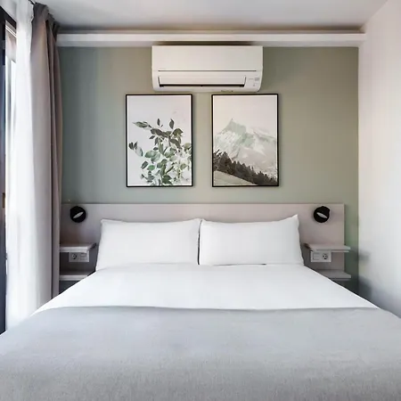 Limehome Calle Lopez Rubio Apartment Granada