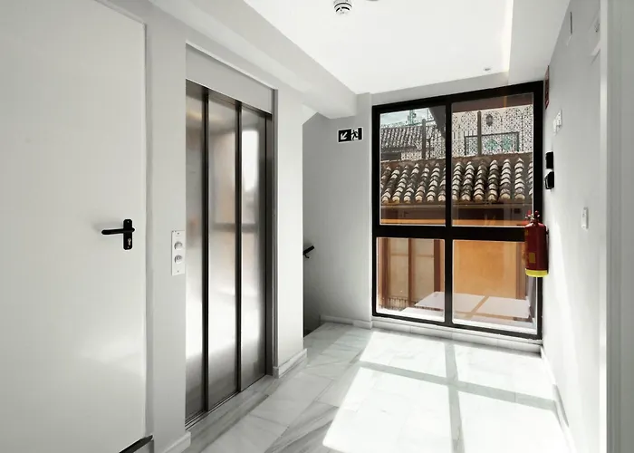 Limehome Calle Lopez Rubio 公寓 *