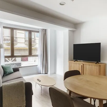 Limehome Calle Lopez Rubio Appartement *